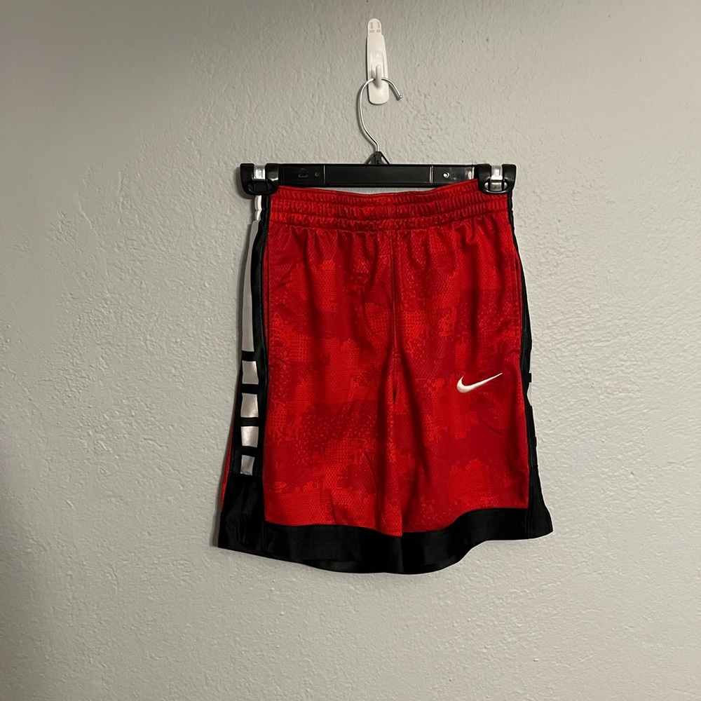 Nike Athletic Basketball Shorts Youth Large Red Black Adjustable Tie Waist